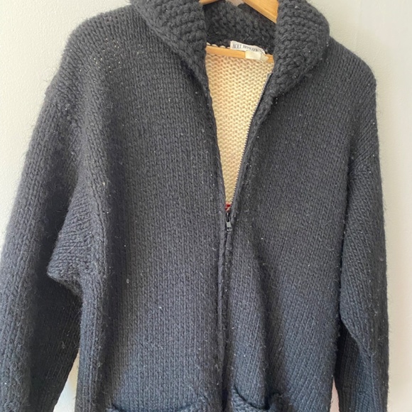 Rare Vintage Holt Renfrew 100% Wool Sweater - Picture 5 of 5